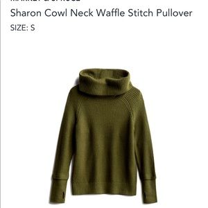 New with tags sweater. Have thumb holes in sleeves and oversized neck.